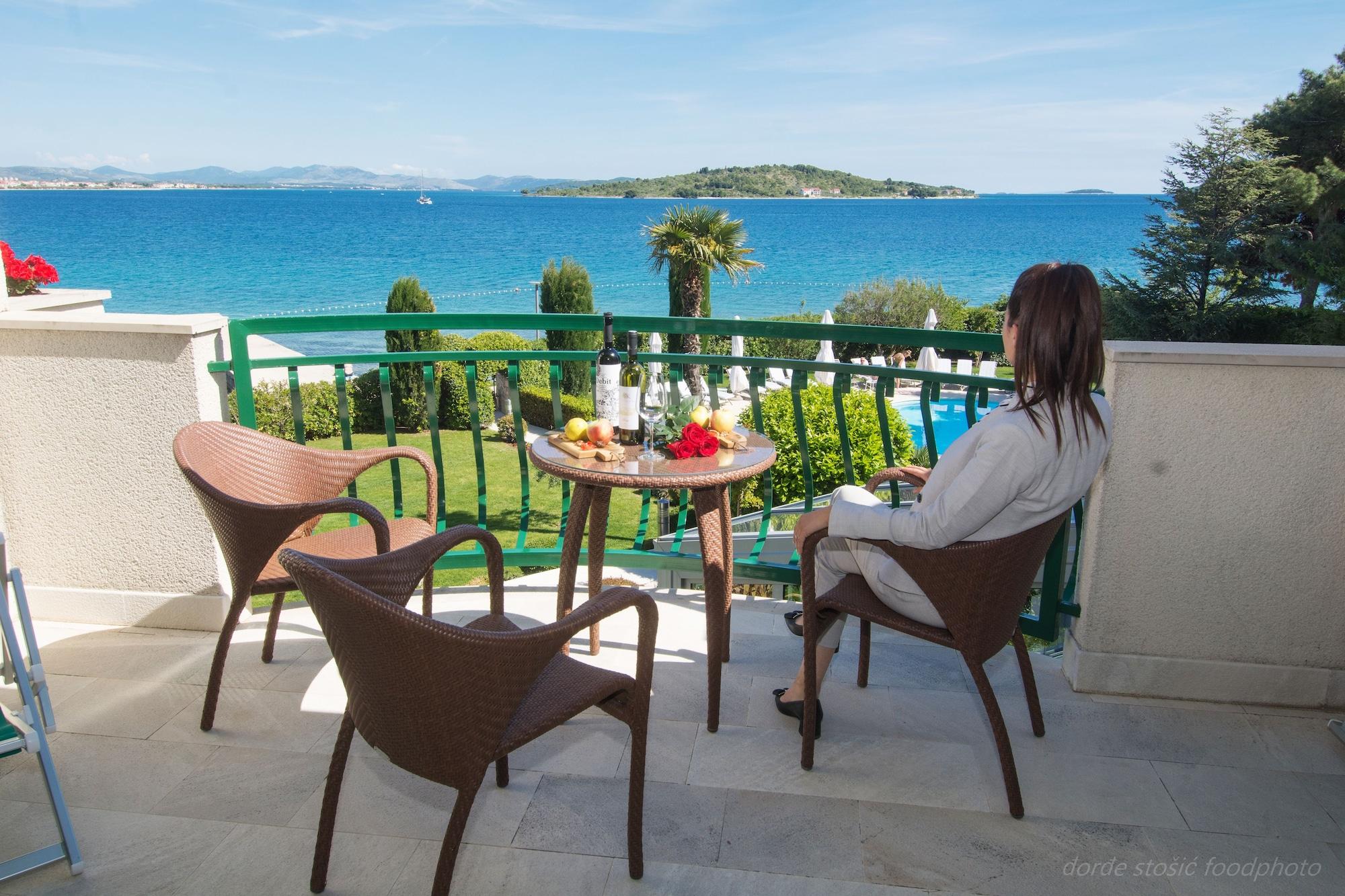 Hotel Villa Radin Vodice Bagian luar foto