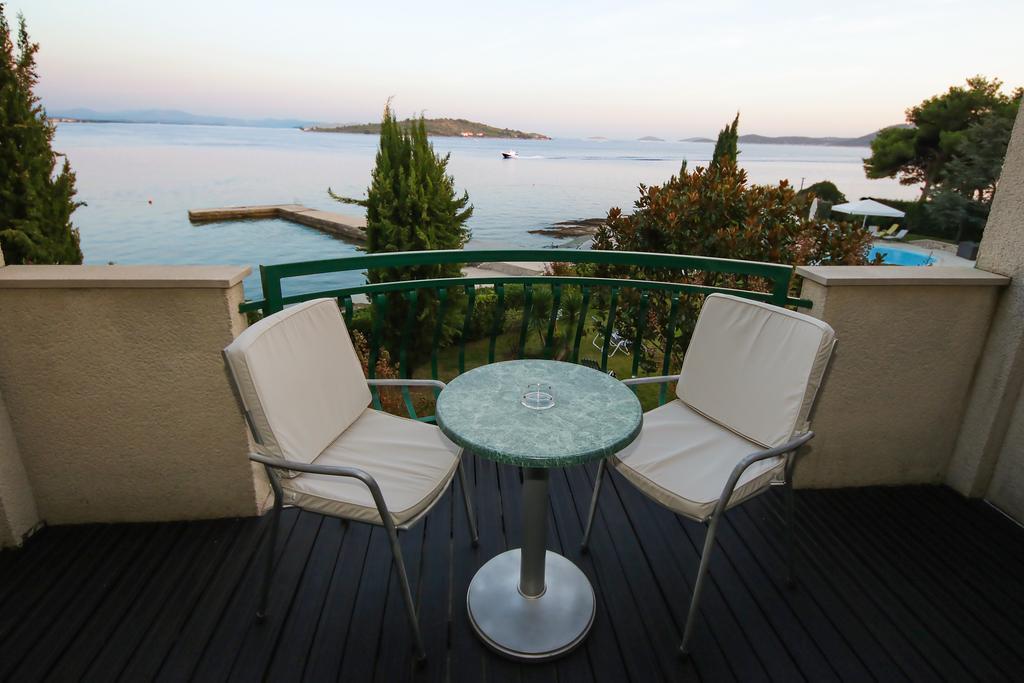 Hotel Villa Radin Vodice Bagian luar foto